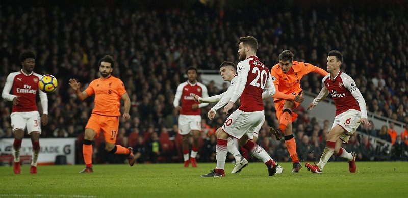 СПЕКТАКЛ У ЛОНДОНУ: Шест голова – реми Арсенала и Ливерпула